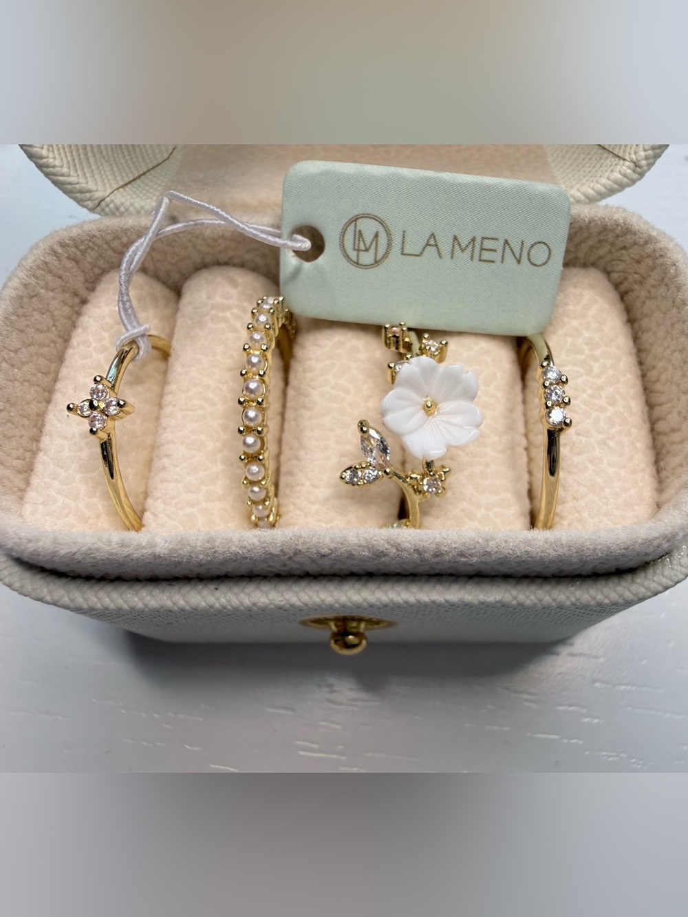 La Meno Gold Floral Pearl Stackable Crystal Pearl Ring Set - White Flower - Picture 7 of 7